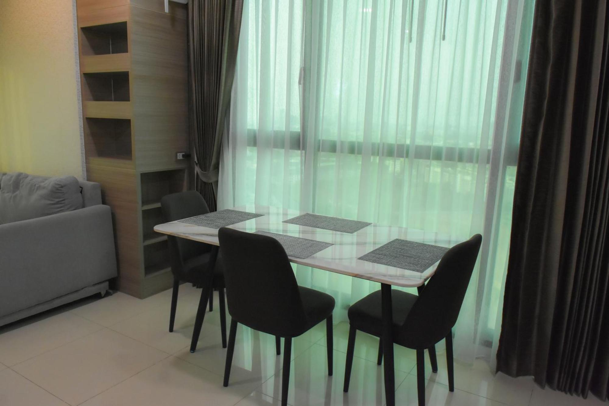 Dusit Grand Condo View 乔木提恩海滩 客房 照片